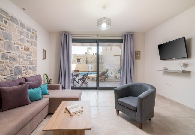 Villa in Kokkinos Pirgos - ELMARA Luxury Villa 2 - Next to the Beach Villa in Kokkinos Pirgos - ELMARA Luxury Villa 2 - Next to the Beach