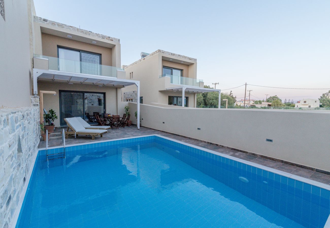 Villa in Kokkinos Pirgos - ELMARA Luxury Villa 2 - Next to the Beach