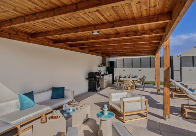 Villa in Roumeli - Elysian Villas - With 2 Private Pools Villa in Roumeli - Elysian Villas - With 2 Private Pools