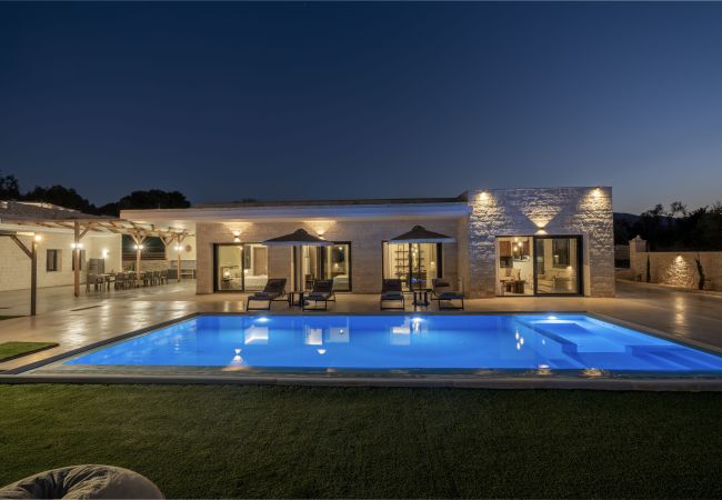 Villa in Choumeri - Villa Lux Solis - With 2 Pools Villa in Choumeri - Villa Lux Solis - With 2 Pools