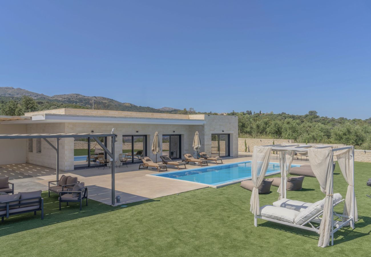 Villa in Choumeri - Villa Lux Solis - With 2 Pools