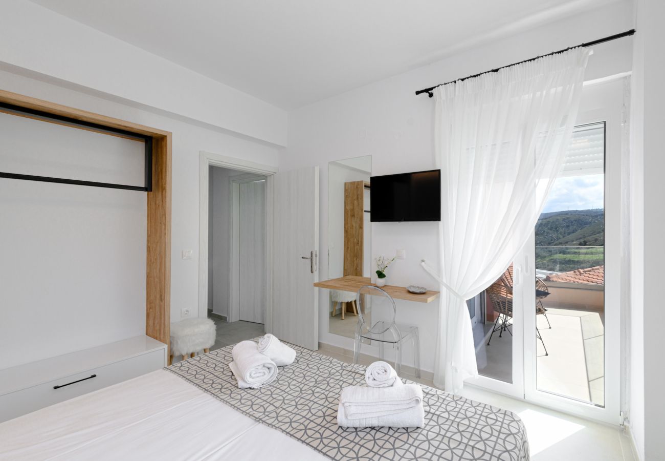 Villa in Rethymno - Luxury Oasis Villa - 11 bedrooms with Heated Pool