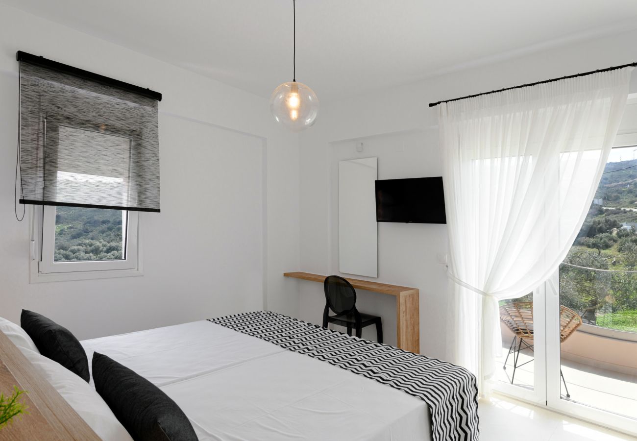 Villa in Rethymno - Luxury Oasis Villa - 11 bedrooms with Heated Pool