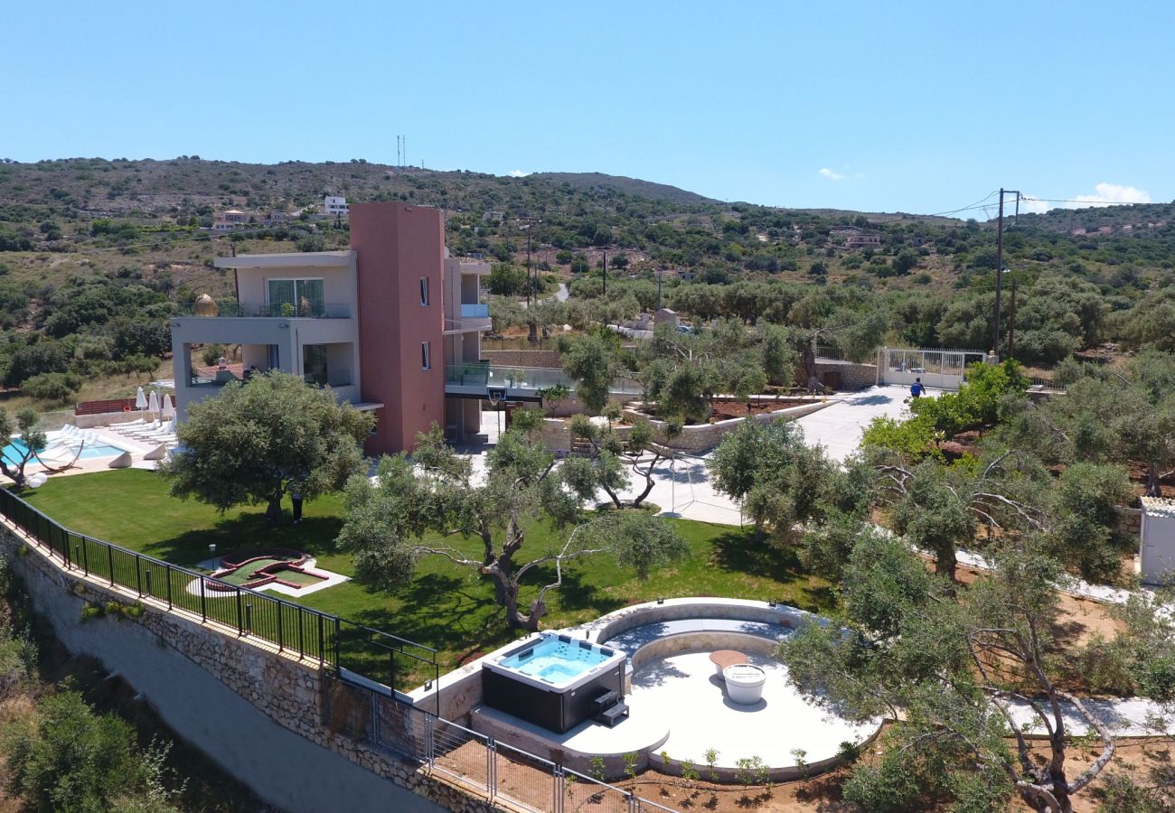 Villa in Rethymno - Luxury Oasis Villa - 11 bedrooms with Heated Pool