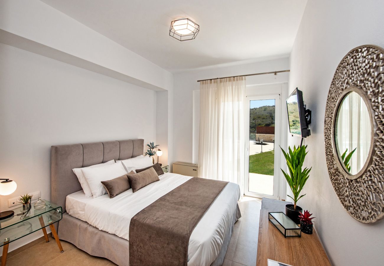 Villa in Rethymno - Luxury Oasis Villa - 11 bedrooms with Heated Pool
