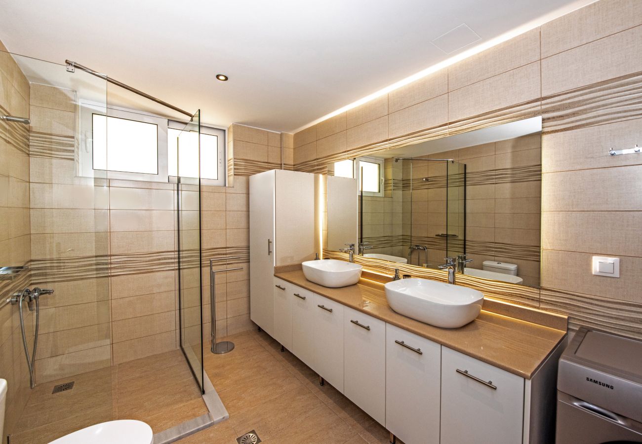 Villa in Rethymno - Luxury Oasis Villa - 11 bedrooms with Heated Pool