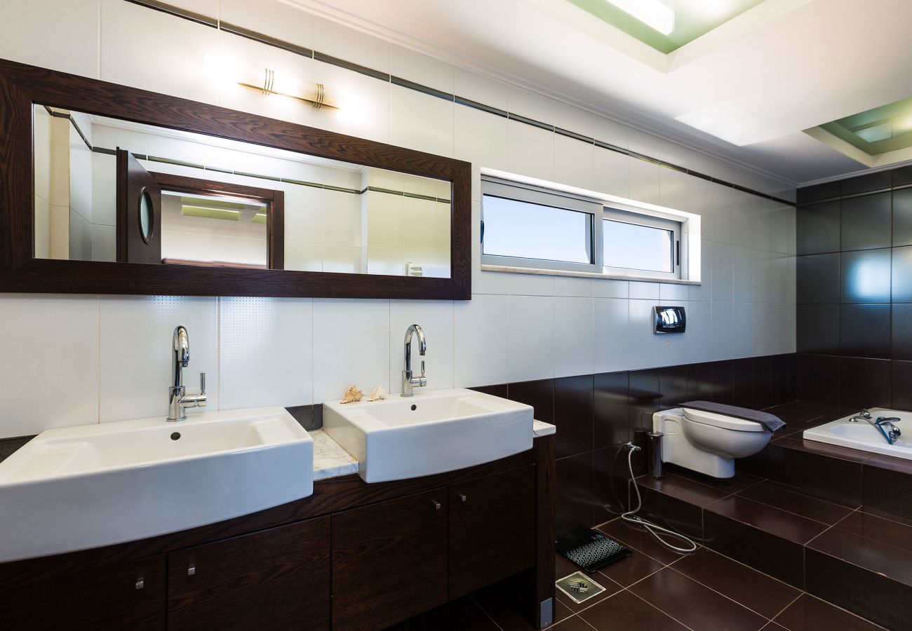 Villa in Gallos - O2 Villa | With Private Heated Pool