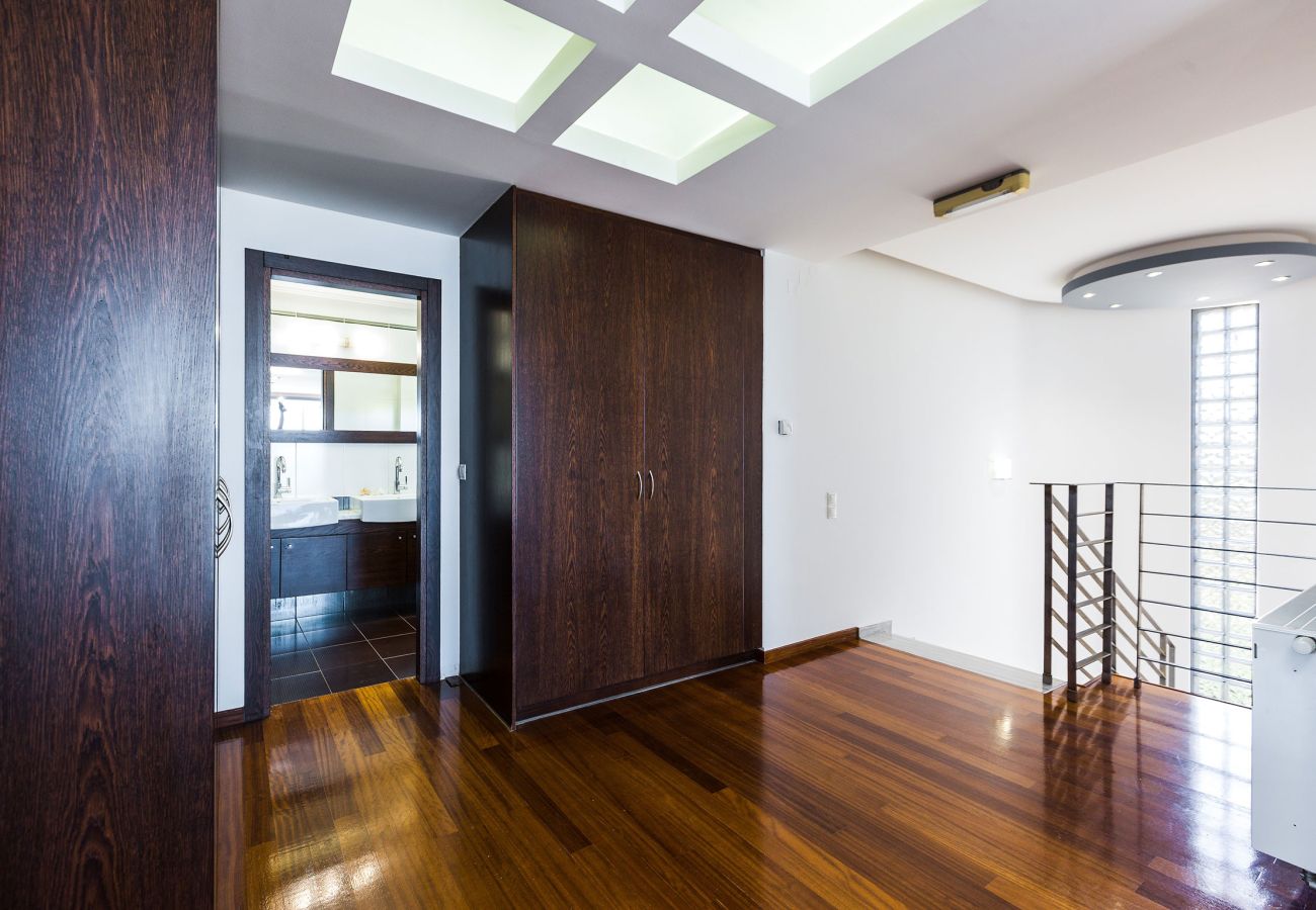 Villa in Gallos - O2 Villa | With Private Heated Pool