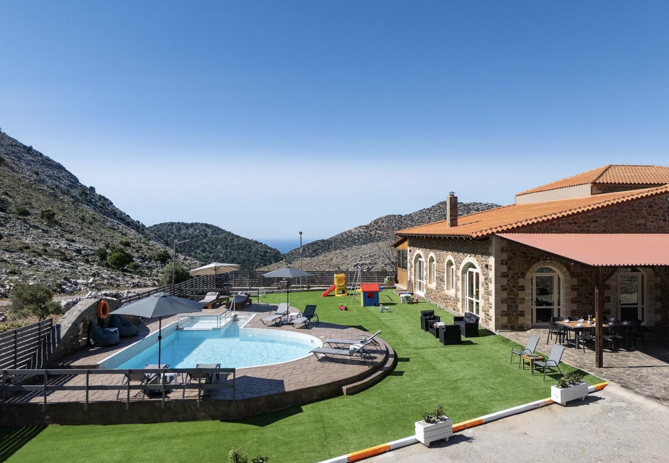 Villa in Garazo - Villa Pasiphae - With Private Pool
