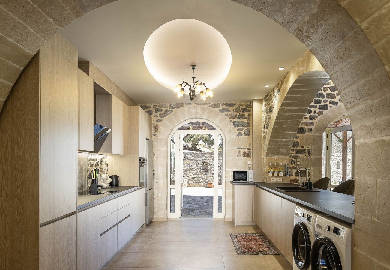 Villa in Garazo - Villa Pasiphae - With Private Pool
