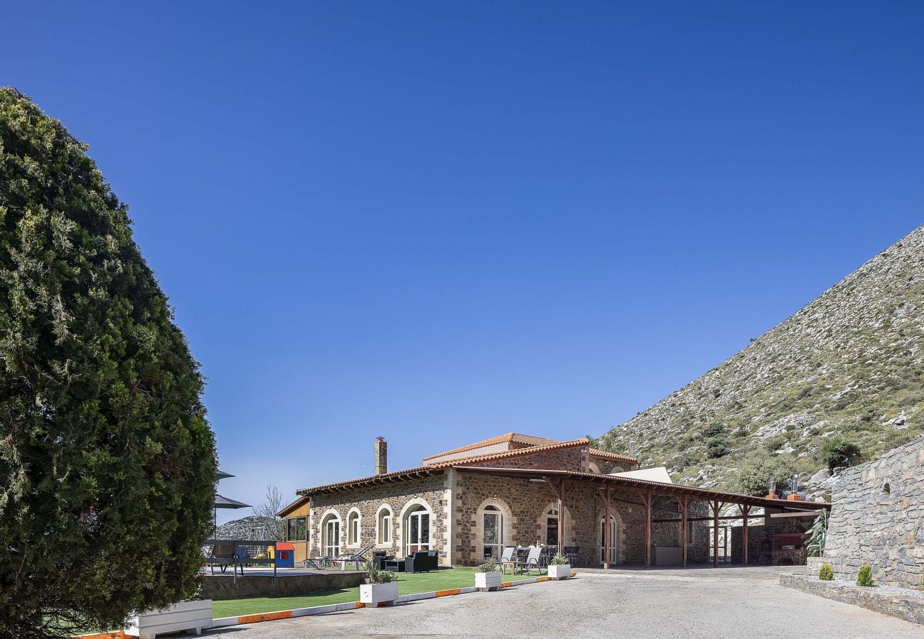 Villa in Garazo - Villa Pasiphae - With Private Pool