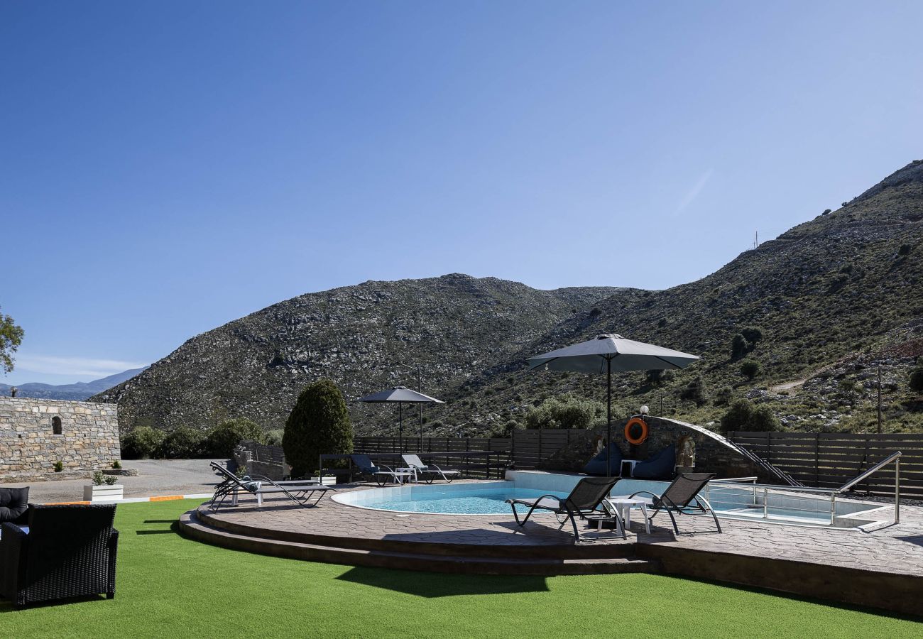 Villa in Garazo - Villa Pasiphae - With Private Pool