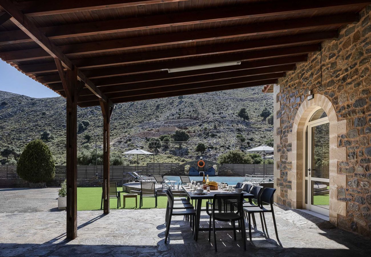 Villa in Garazo - Villa Pasiphae - With Private Pool