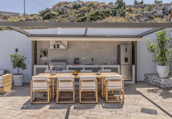 Villa in Atsipopoulo - Luxury Villa Maximos - With Private Heated Pool Villa in Atsipopoulo - Luxury Villa Maximos - With Private Heated Pool