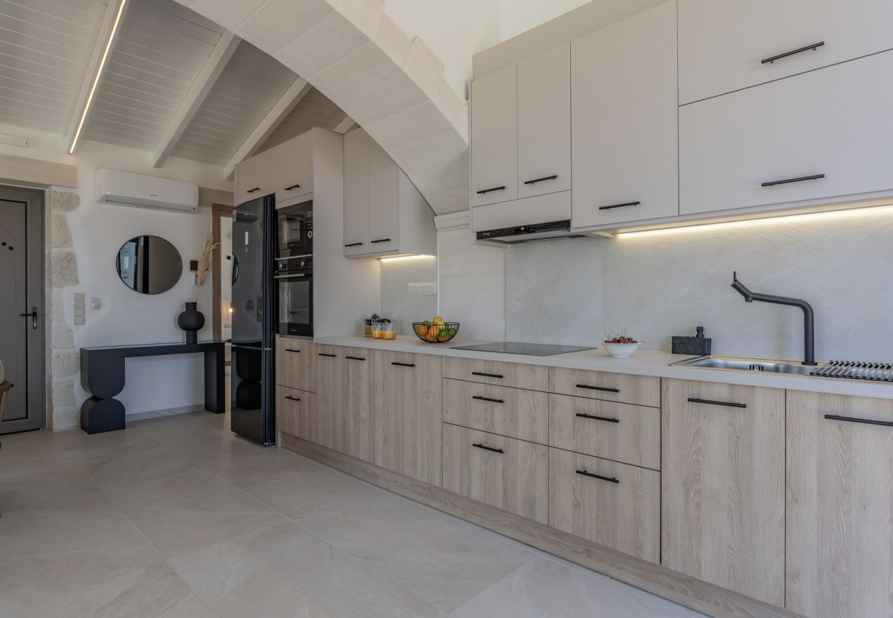 Villa in Atsipopoulo - Luxury Villa Maximos - With Private Heated Pool