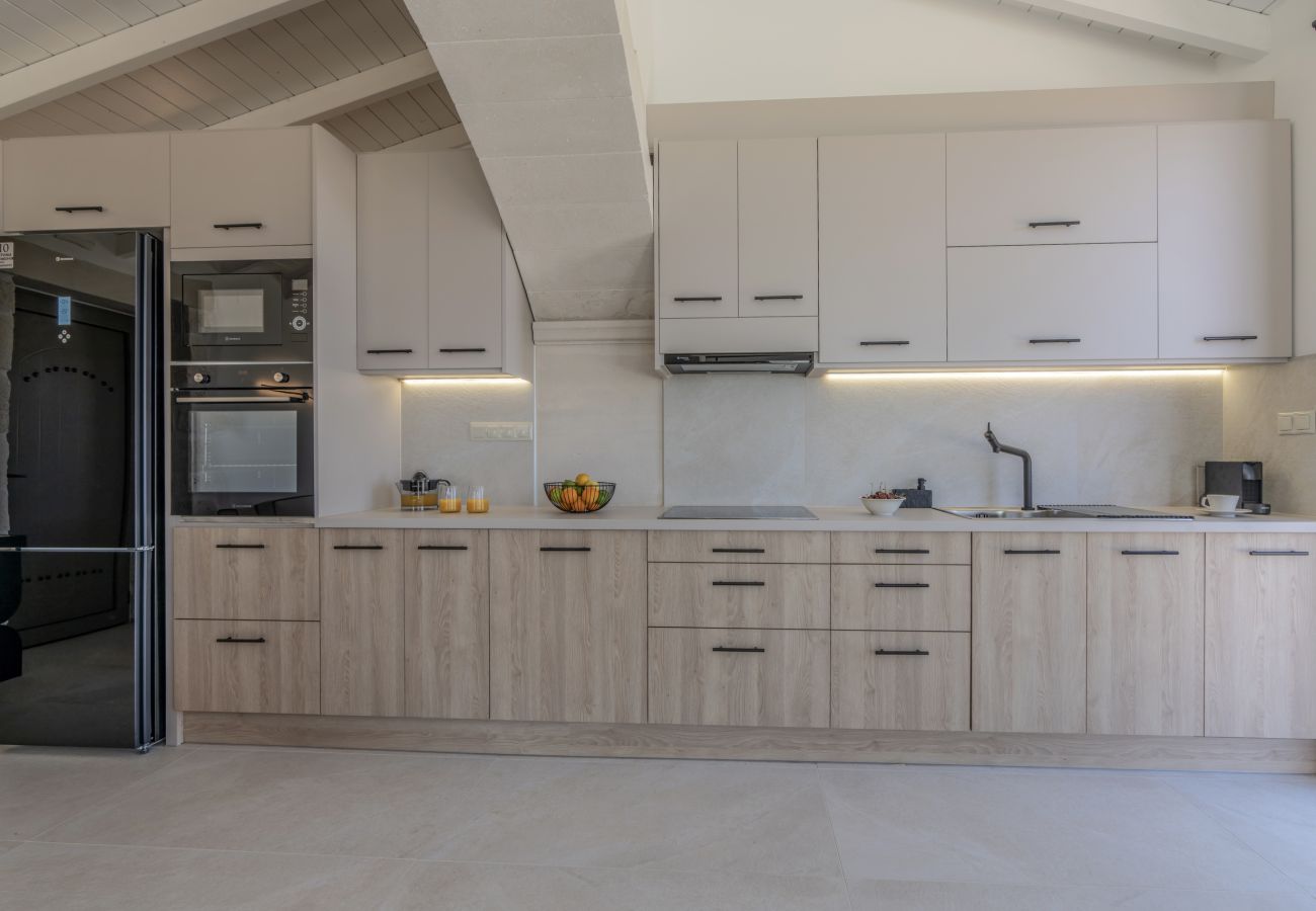 Villa in Atsipopoulo - Luxury Villa Maximos - With Private Heated Pool