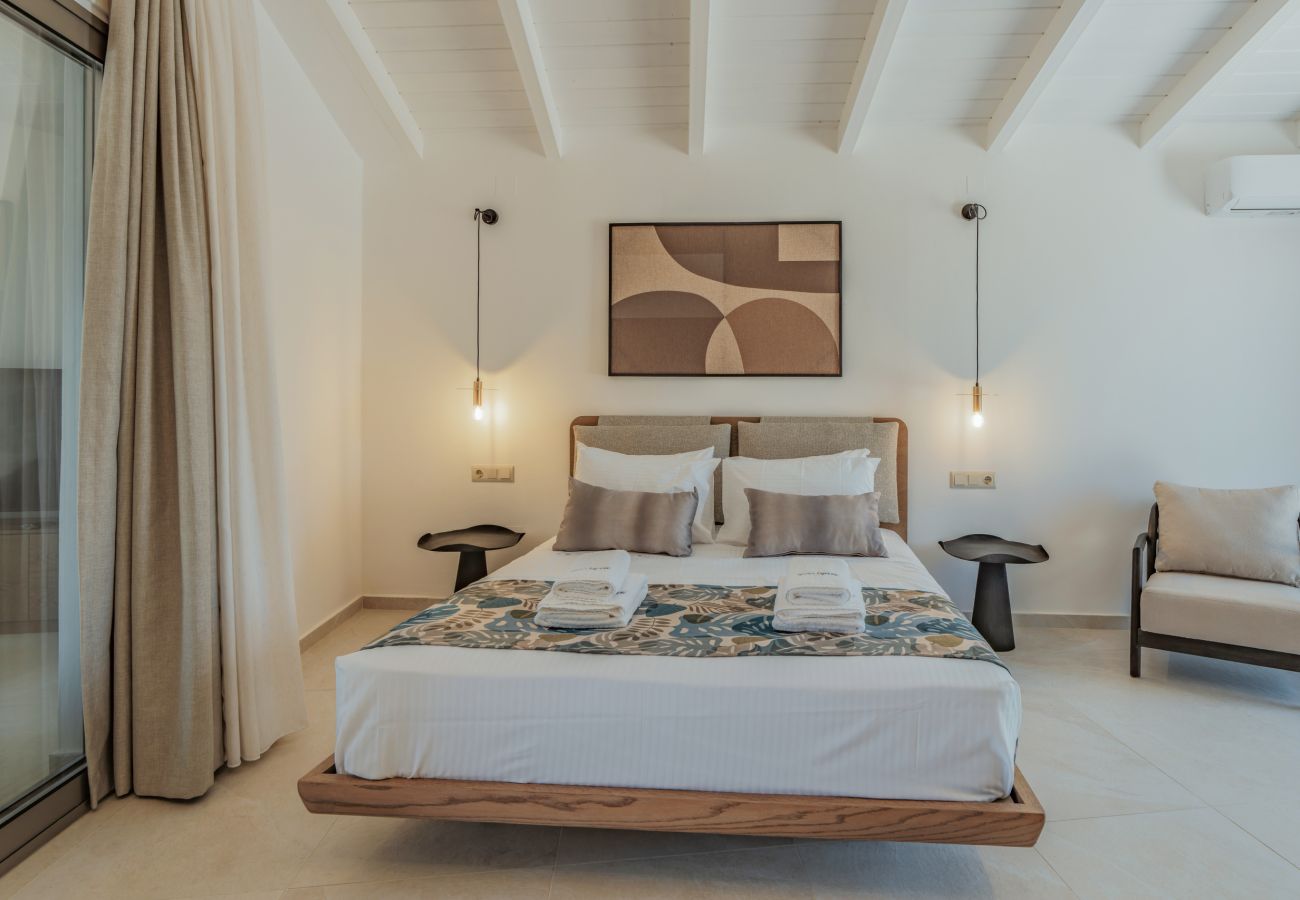 Villa in Atsipopoulo - Luxury Villa Maximos - With Private Heated Pool