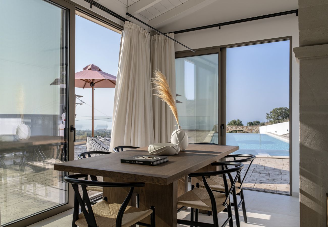 Villa in Atsipopoulo - Luxury Villa Maximos - With Private Heated Pool