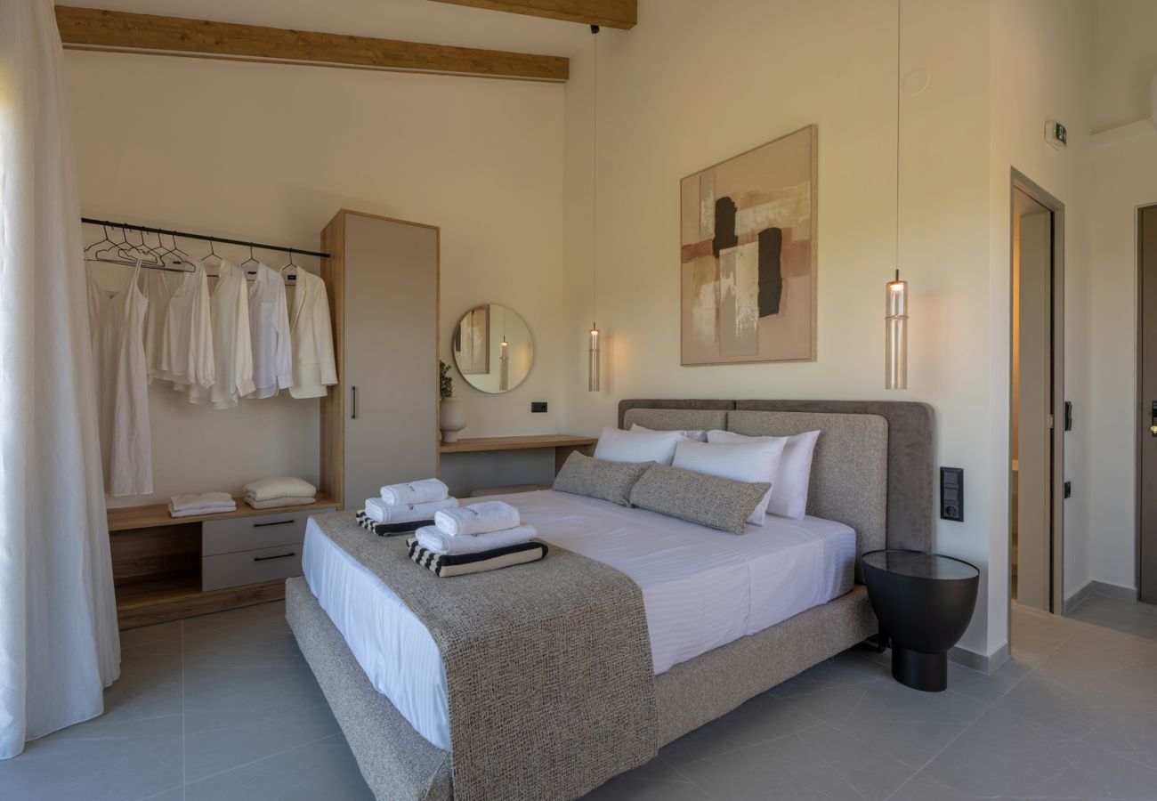 Villa in Atsipopoulo - Luxury Villa Maximus - With Private Heated Pool