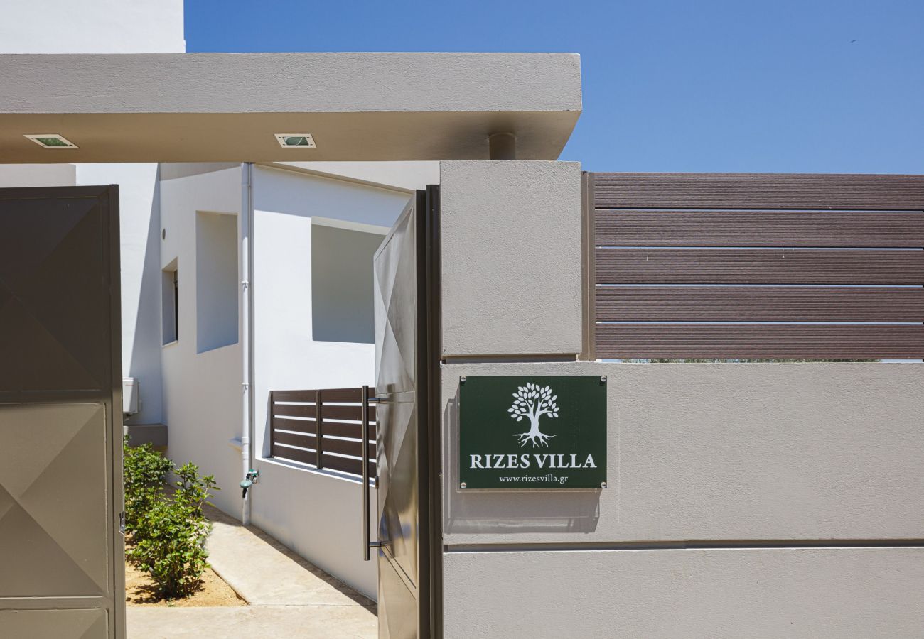 Villa in Maroulas - Luxurious Villa Rizes - with Private Pool