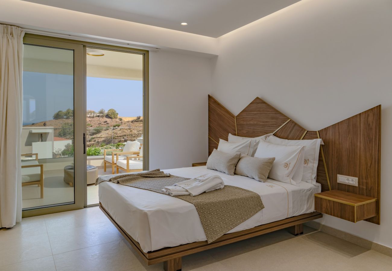 Villa in Panormo - Luxury Villa Selestine | With Private Pool 