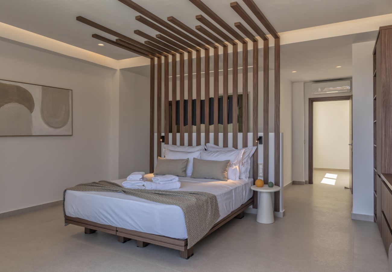 Villa in Panormo - Luxury Villa Selestine | With Private Pool 