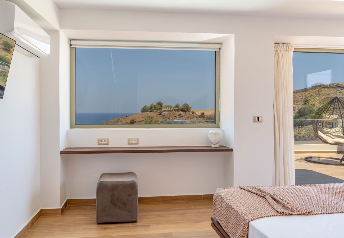 Villa in Panormo - Luxury Villa Selestine | With Private Pool 