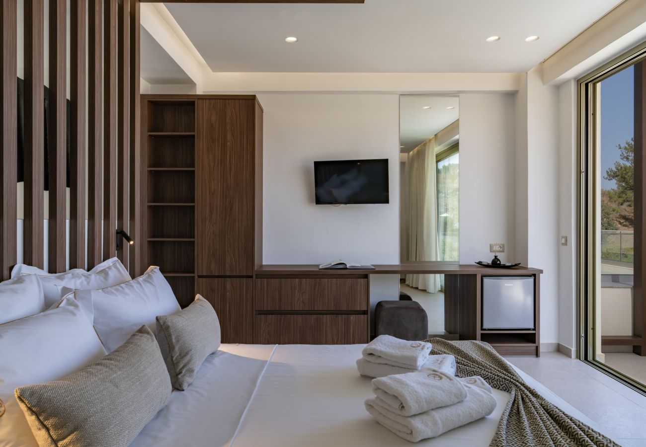 Villa in Panormo - Luxury Villa Selestine | With Private Pool 