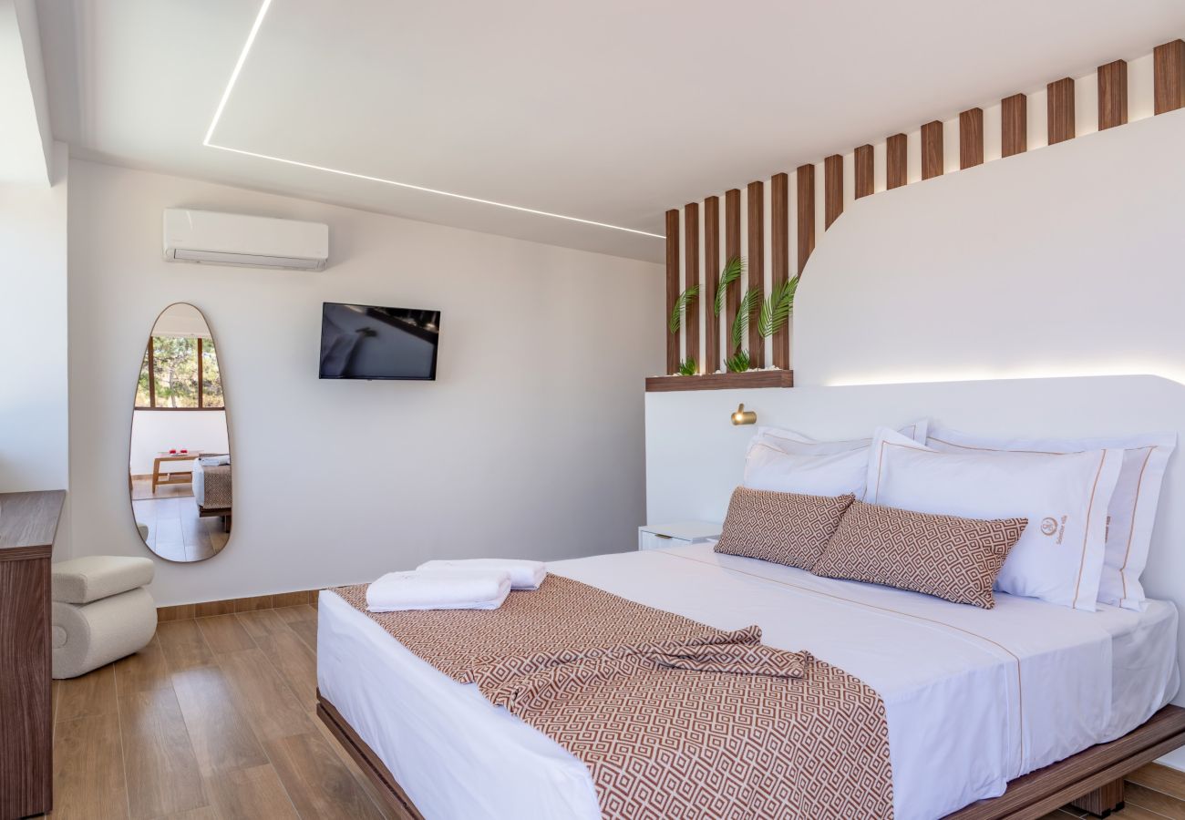Villa in Panormo - Luxury Villa Selestine | With Private Pool 