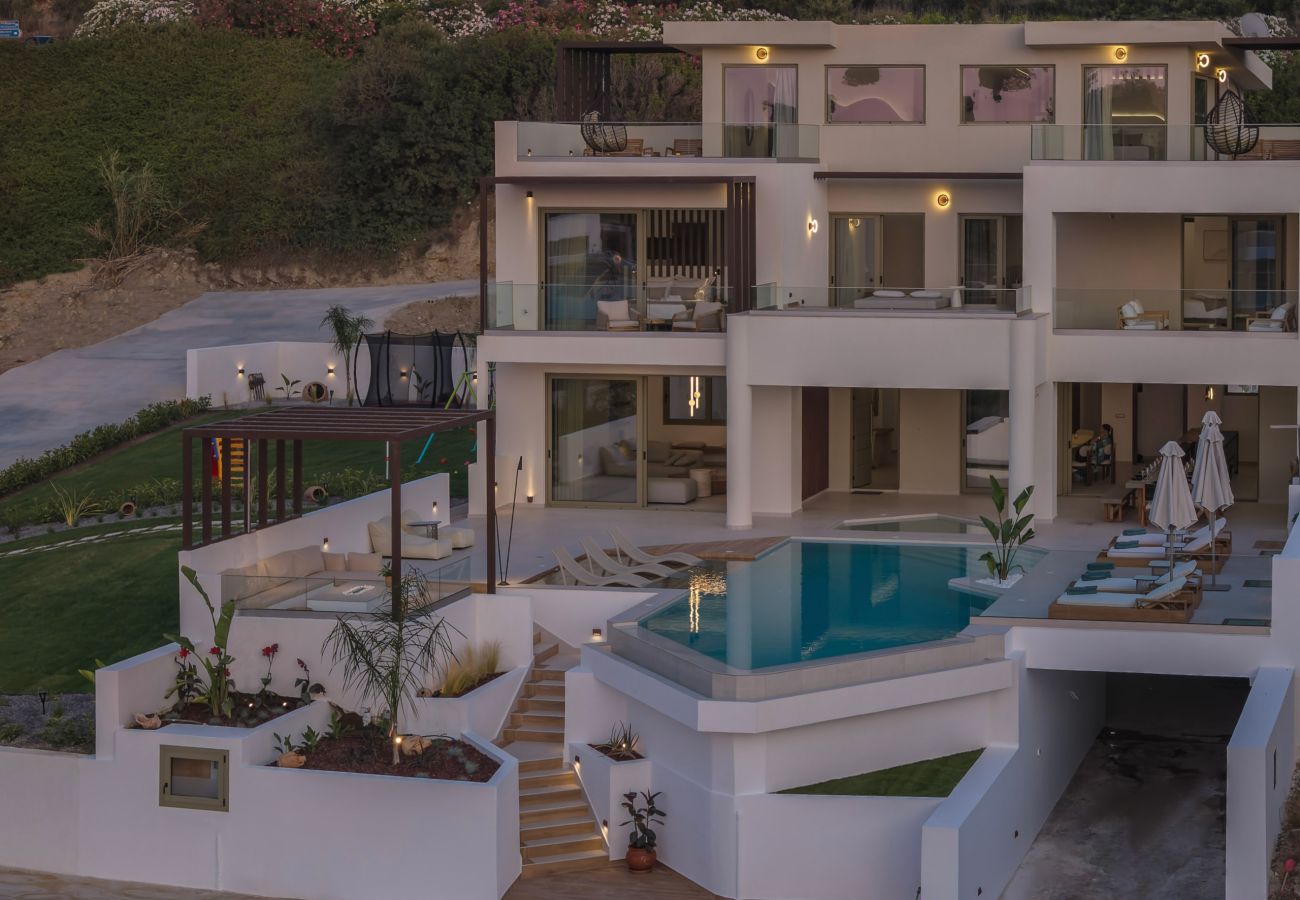 Villa in Panormo - Luxury Villa Selestine | With Private Pool 