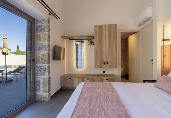 Villa in Agia Triada - Valley View Villas - With 3 Pools Villa in Agia Triada - Valley View Villas - With 3 Pools