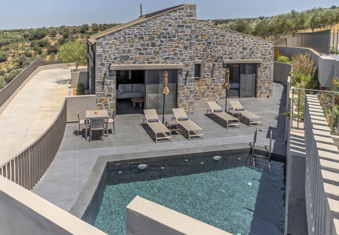 Villa in Agia Triada - Valley View Villas - With 3 Pools