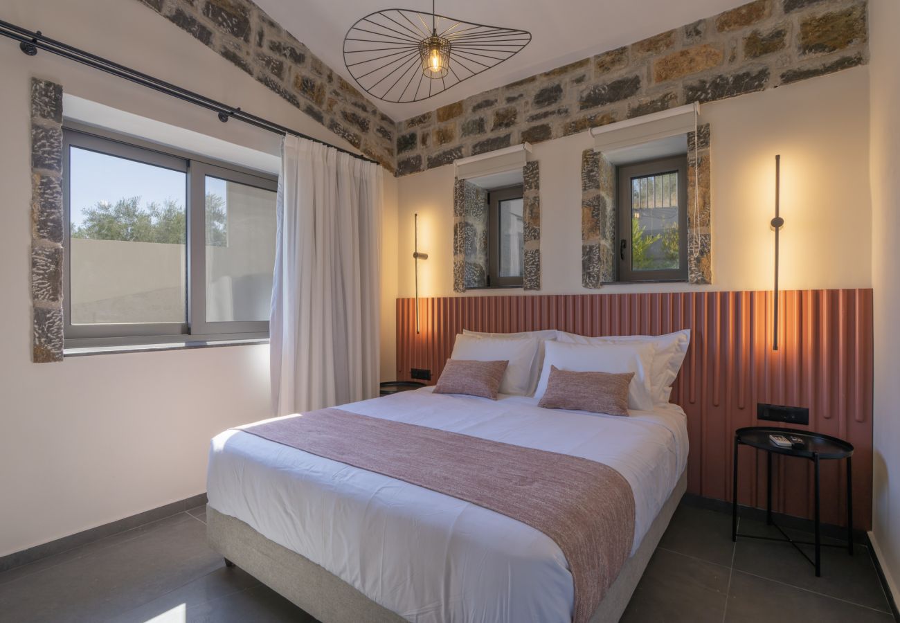 Villa in Agia Triada - Valley View Villas - With 3 Pools