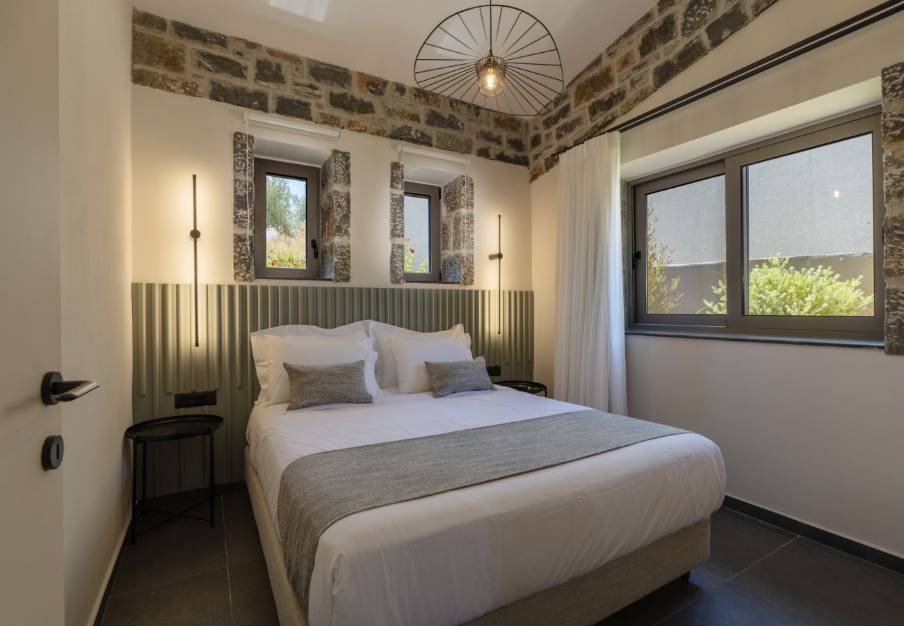 Villa in Agia Triada - Valley View Villas - With 3 Pools