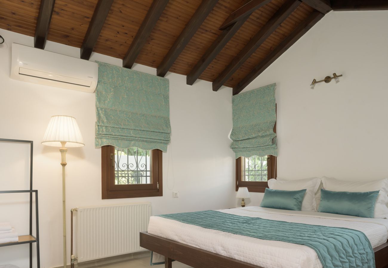 Villa in Pigianos Kampos - Villa Ikos - with Private Pool