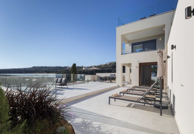 Villa in Agia Eirini - Santa Irini Villas - With 3 Heated Pools Villa in Agia Eirini - Santa Irini Villas - With 3 Heated Pools