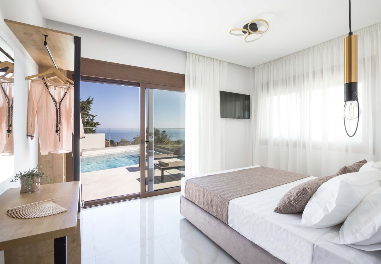 Villa in Agia Eirini - Santa Irini Villas - With 3 Heated Pools