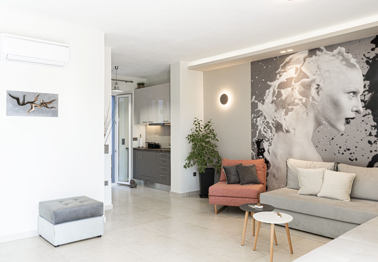 Villa in Armeni - Three Moirai Villa – with 2 Heated Pools