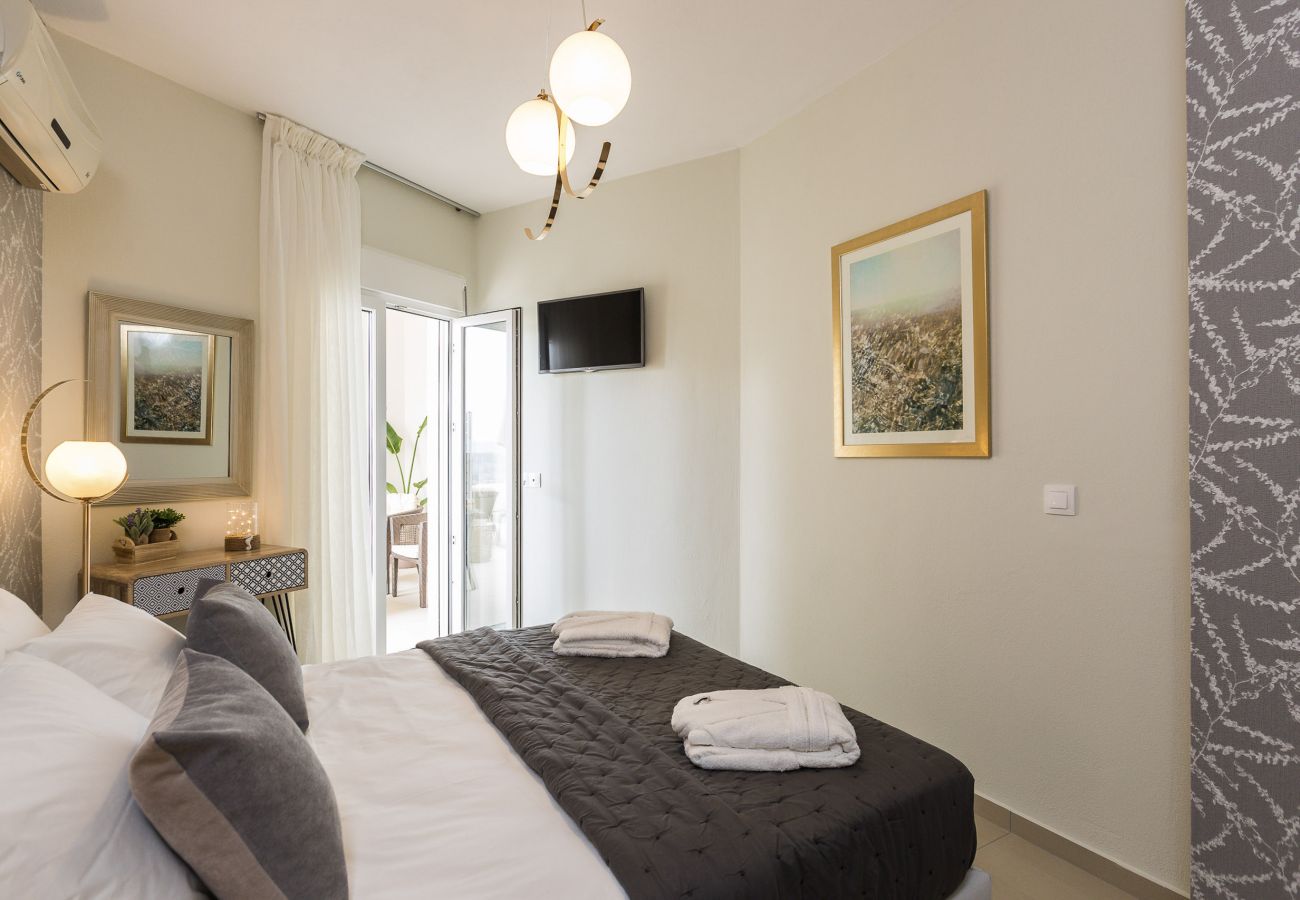Villa in Armeni - Three Moirai Villa – with 2 Heated Pools