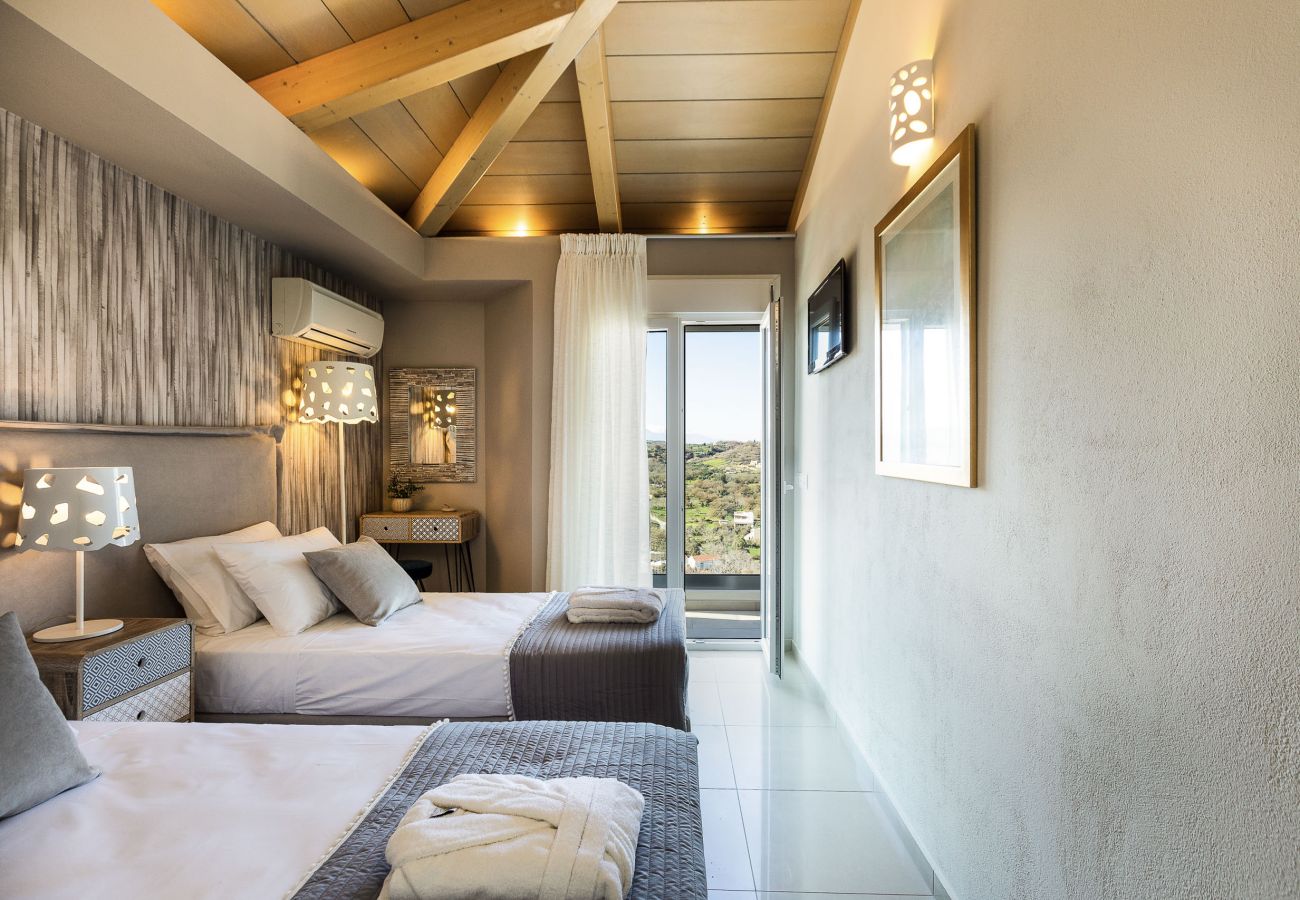 Villa in Armeni - Three Moirai Villa – with 2 Heated Pools