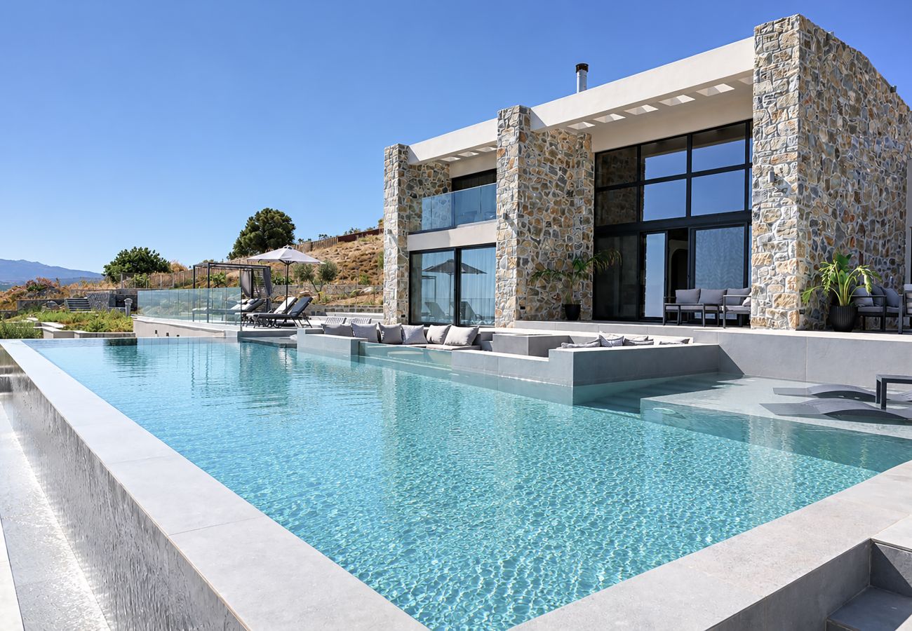 Villa in Gerani - Luxurious Villa Alea