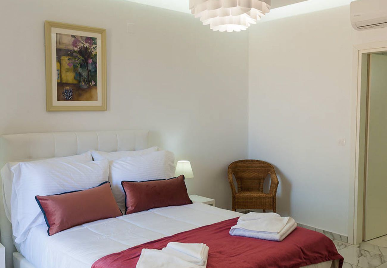 Villa in Pagkalochori - Primavera Villa - 2 Heated Pools & Jacuzzis