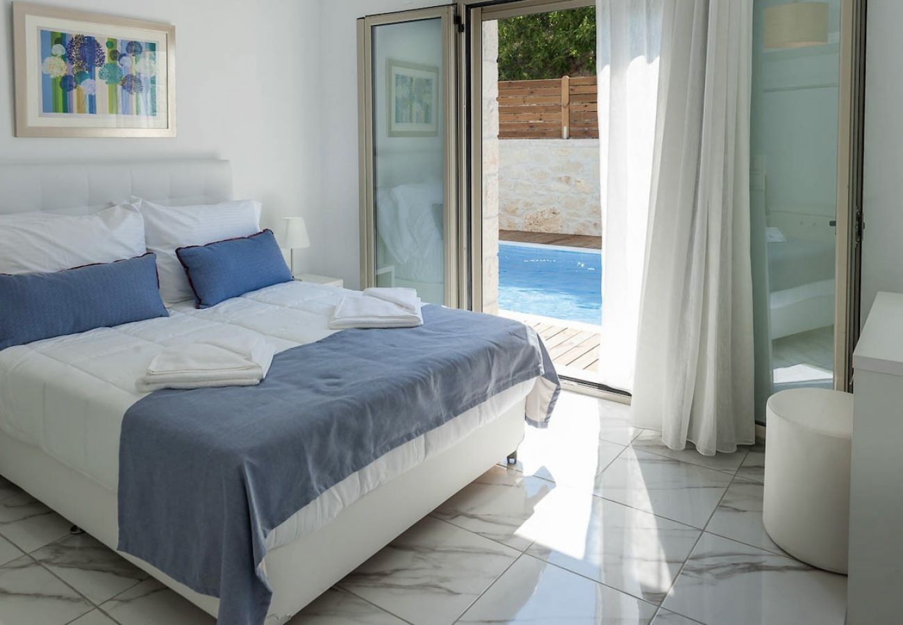 Villa in Pagkalochori - Primavera Villa - 2 Heated Pools & Jacuzzis